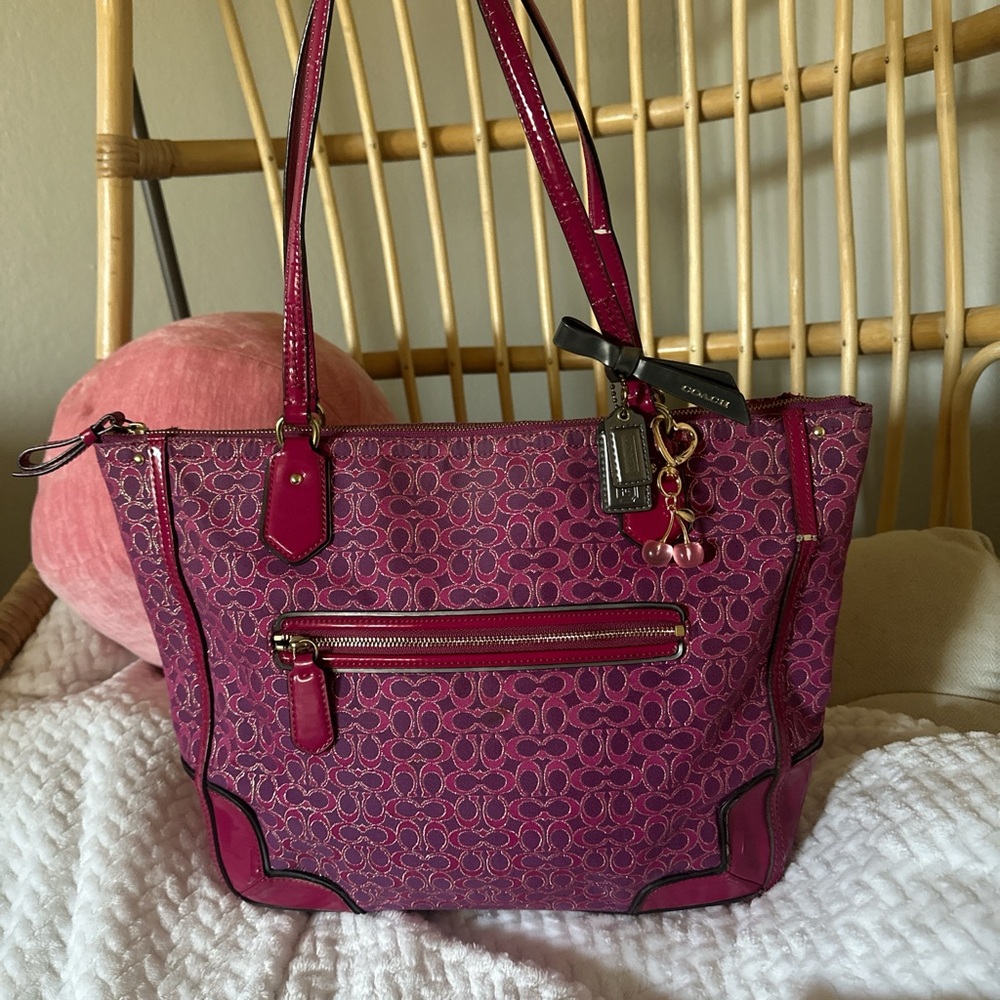 Coach Poppy Signature Metallic Outline Tote Bag Hot pink